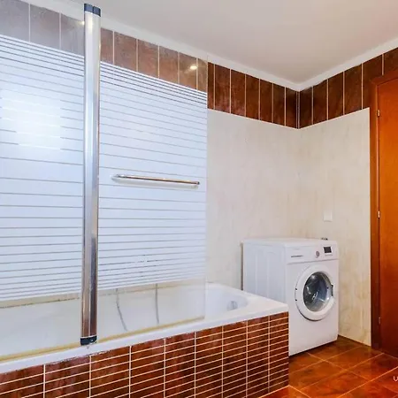 Momento 3-bdrm With Shared Pool, Poseidi Appartement Possidi