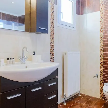 Momento 3-bdrm With Shared Pool, Poseidi * Possidi