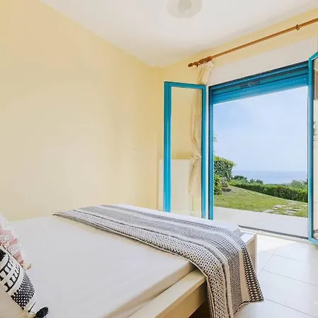 Momento 3-bdrm With Shared Pool, Poseidi بوسيدي