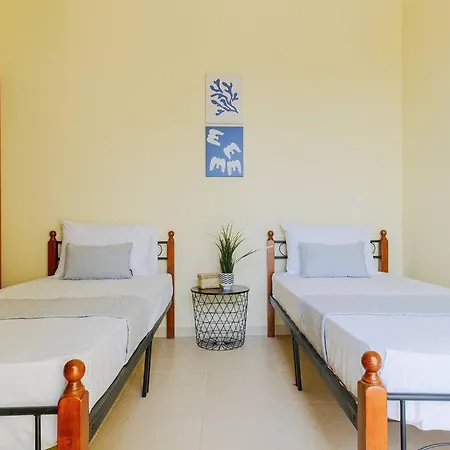 Momento 3-bdrm With Shared Pool, Poseidi *