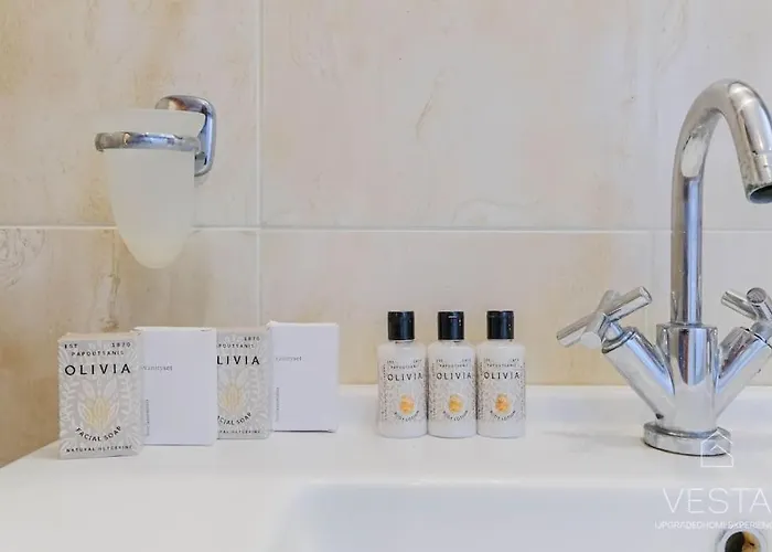 Momento 3-bdrm With Shared Pool, Poseidi Appartamento