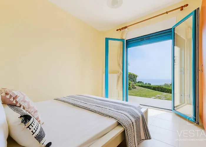 Momento 3-bdrm With Shared Pool, Poseidi Possidi