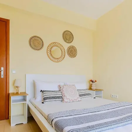 Momento 3-bdrm With Shared Pool, Poseidi Apartamento Possidi